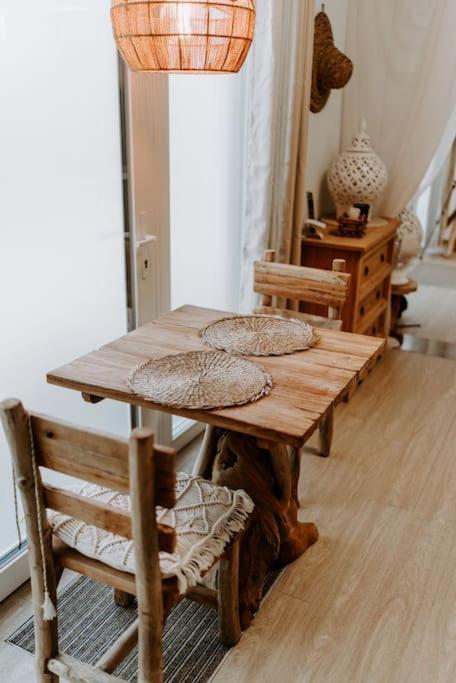 Suite De Charme Avec Jacuzzi Et Cabine Infrarouge Tubize Buitenkant foto
